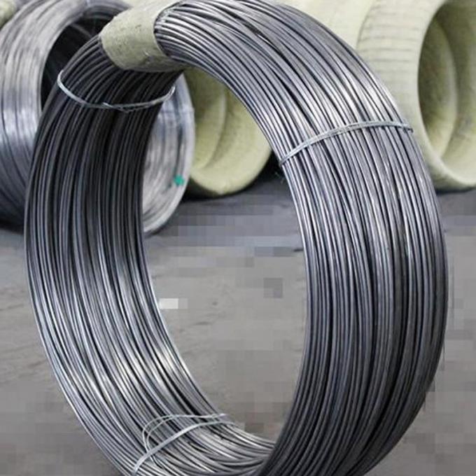 Os Rebars de aço de aço deformados laminados a alta temperatura da barra HRB400 deformaram a barra de aço por Ton Price Reinforcing Wire Rod